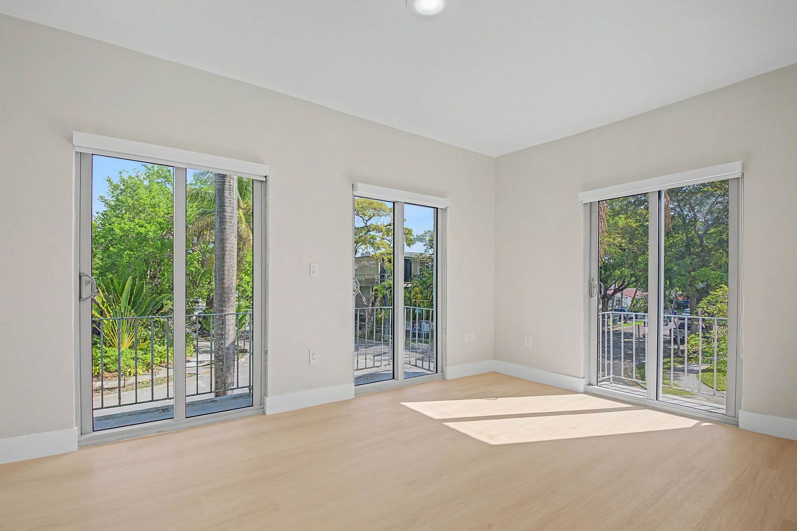 Renovated 1-Bedroom Apartment in Belle Meade — 694 NE 76th St #6
